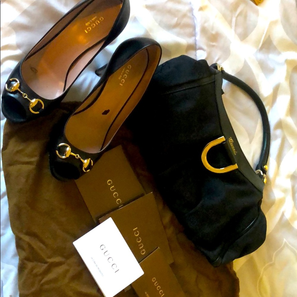 Summer bag!! GUCCI black shoulder bag!